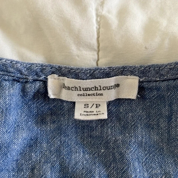 BeachLunchLounge tunic Top. - Picture 2 of 3